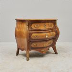 1555 9268 CHEST OF DRAWERS